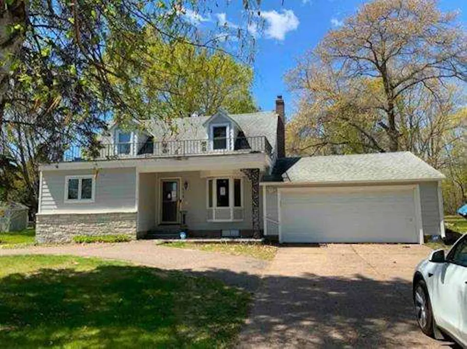 408 Cherry Ave N Braham, MN 55006, Isanti County