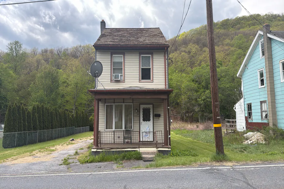 69 Nater St Ashland, PA 17921, Schuylkill County