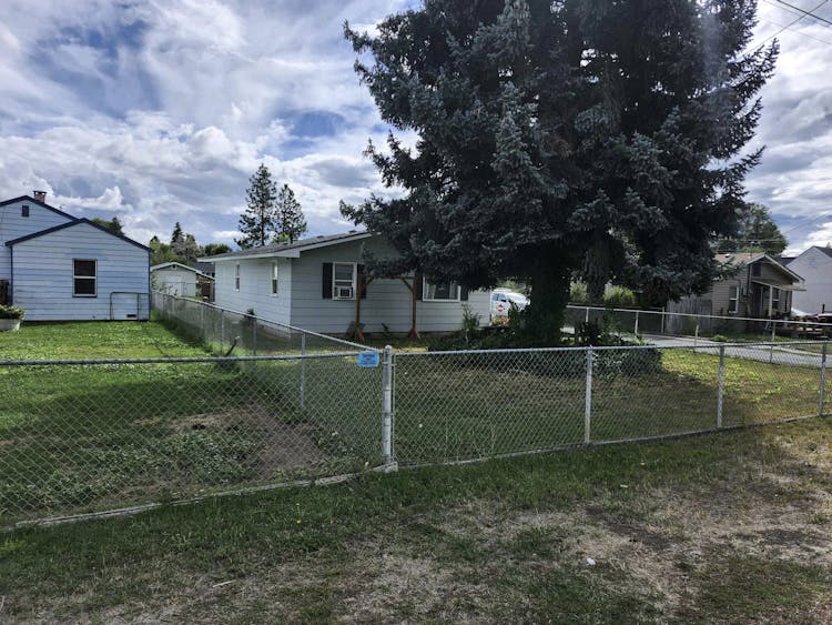 4406 Winter Avenue Klamath Falls, OR 97603, Klamath County