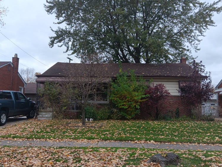 26041 Groveland St Roseville, MI 48066, Macomb County