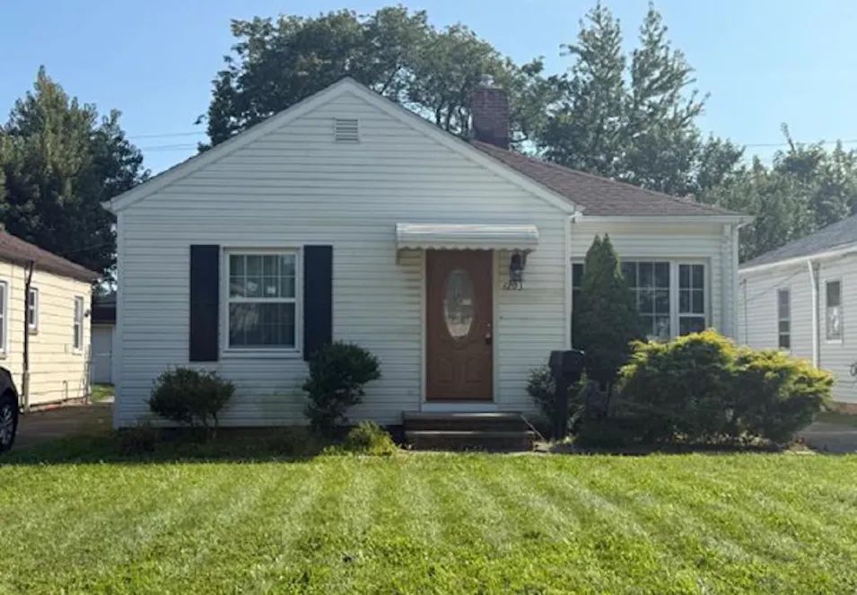 1203 Dawnwood Drive Parma, OH 44134, Cuyahoga County