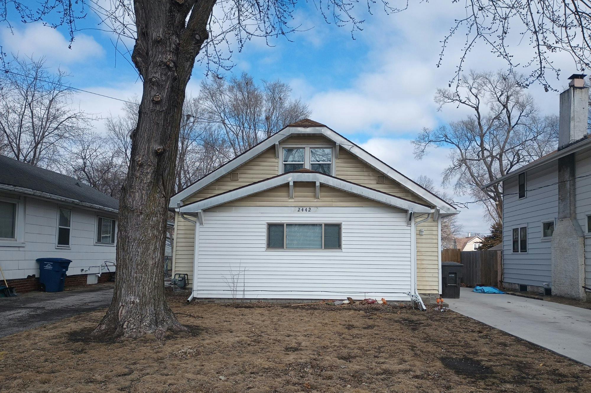 Grand Ave, Des Moines, IA 50317