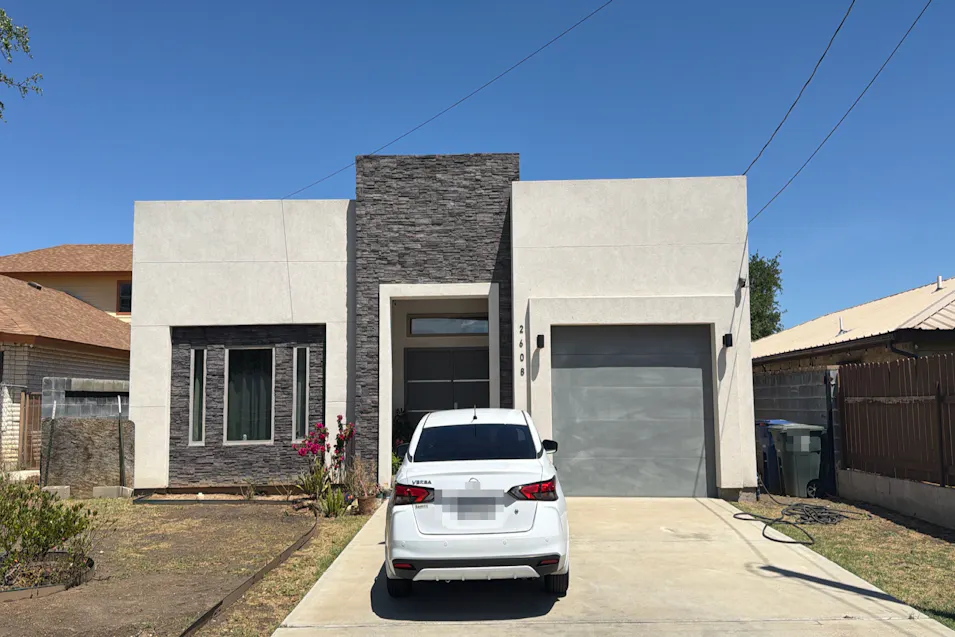 2608 E Ash St Laredo, TX 78043, Webb County