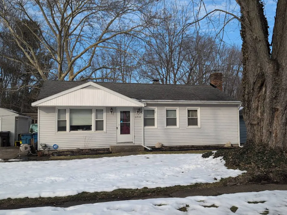 3710 Alamo Ave Kalamazoo, MI 49006, Kalamazoo County