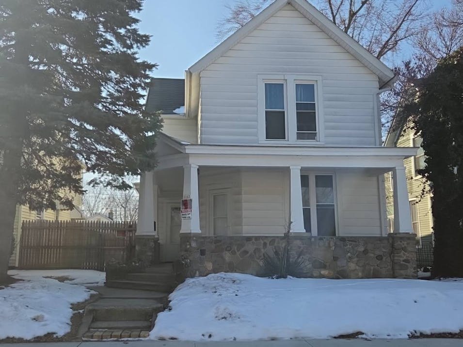 1315 Scott Ave Fort Wayne, IN 46807-1033, Allen County