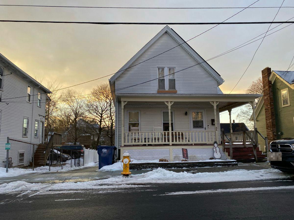 East St, Whitinsville, MA 01588