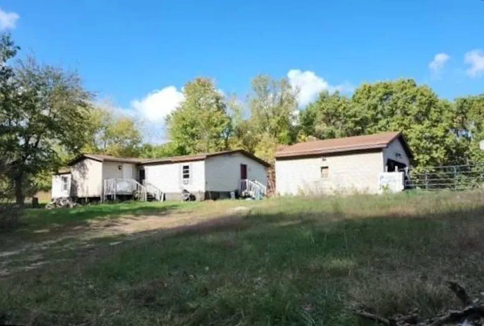 9150 Winslow Dr Saranac, MI 48881-8506, Ionia County