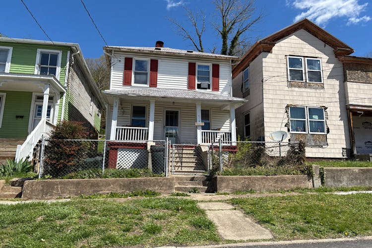 710 Pine St Clifton Forge, VA 24422, Alleghany County