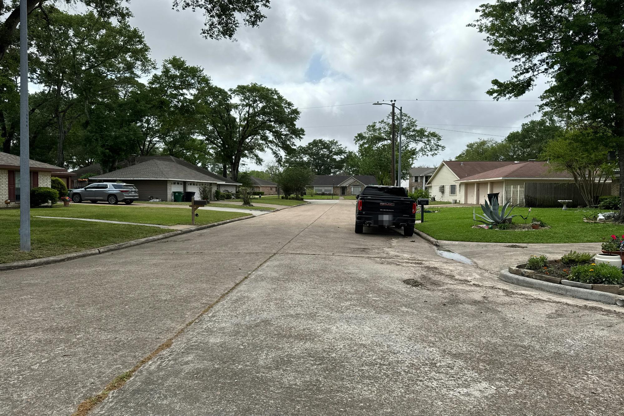 Woodlong Dr, Houston, TX 77088