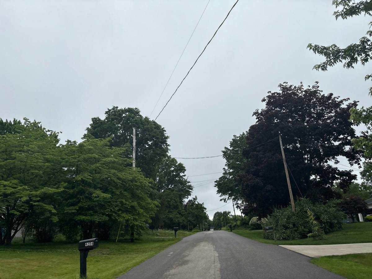 Suttle Dr, Norton, OH 44203