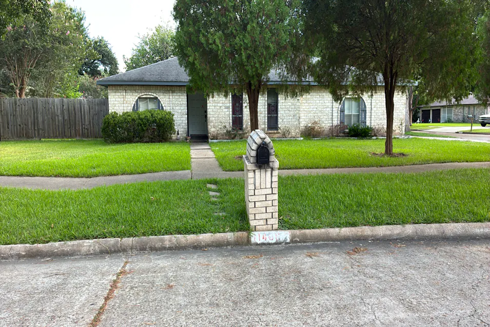 11406 Brookledge Dr Houston, TX 77099, Harris County