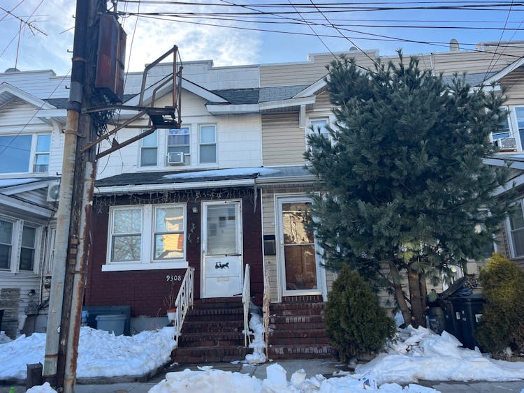 93-08 76th Street Woodhaven, NY 11421, Queens County