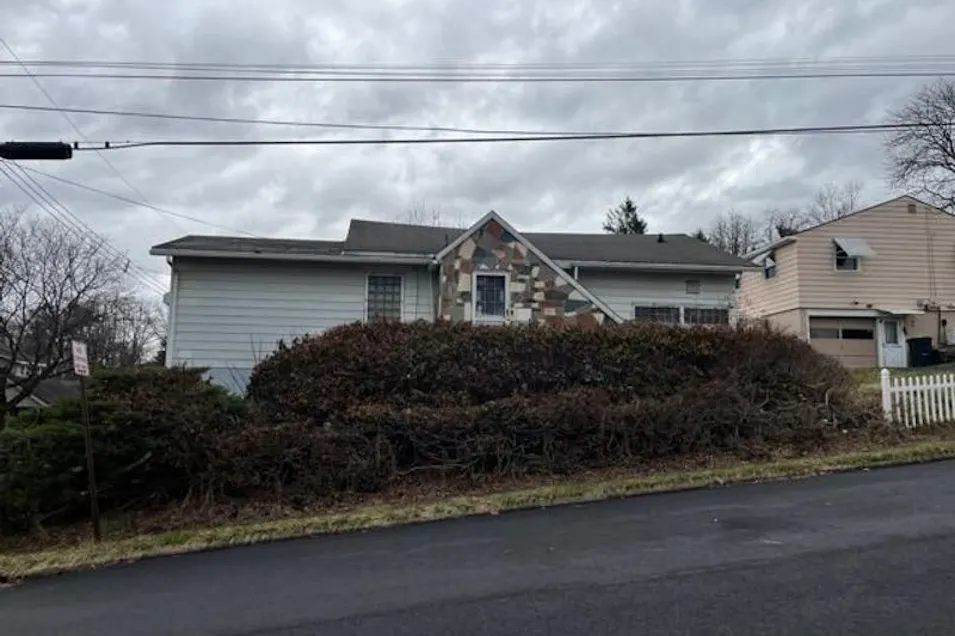 117 Carden Street Endicott, NY 13760, Broome County