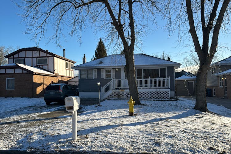 10541 South 84th Avenue Palos Hills, IL 60465, Cook County