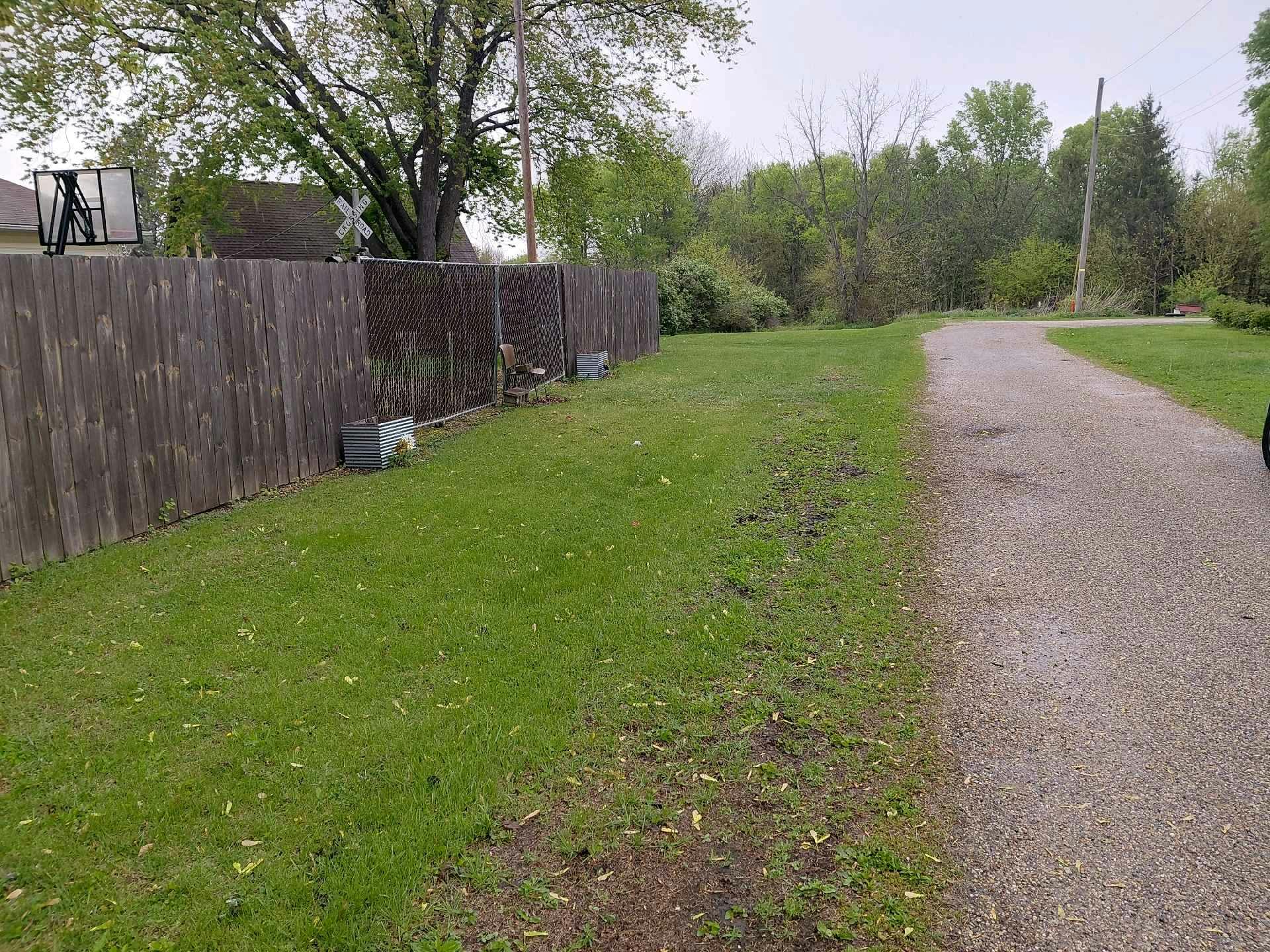 Moss St, Gilson, IL 61436
