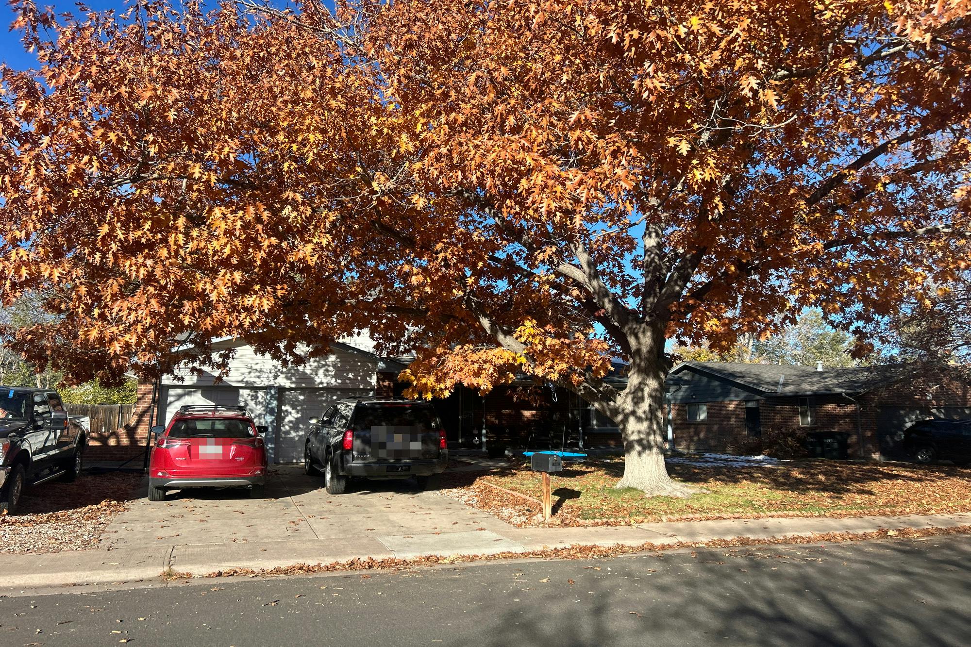 Oakland St, Aurora, CO 80012