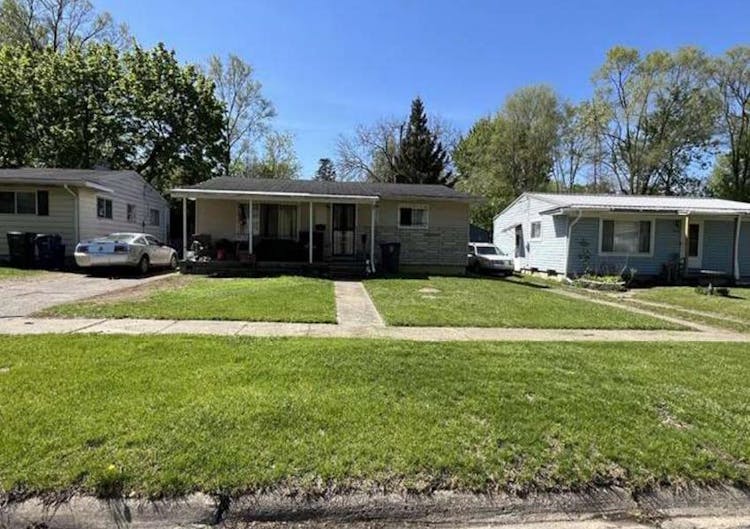 2728 Gamma Ln Flint, MI 48506, Genesee County