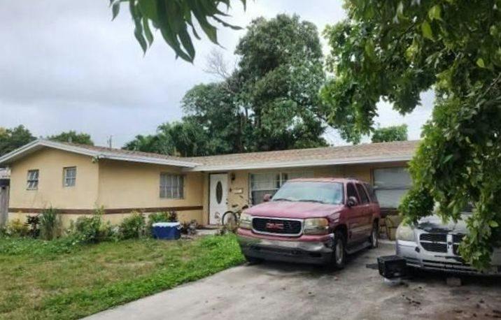 12th St, Lauderhill, FL 33313