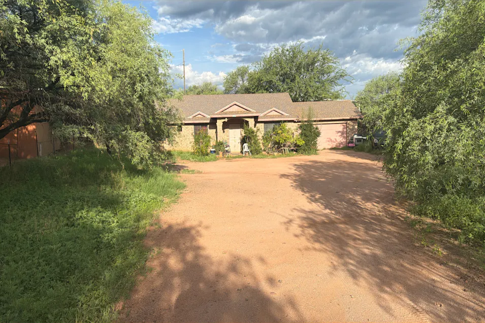 890 Paseo Comanche Rio Rico, AZ 85648, Santa Cruz County