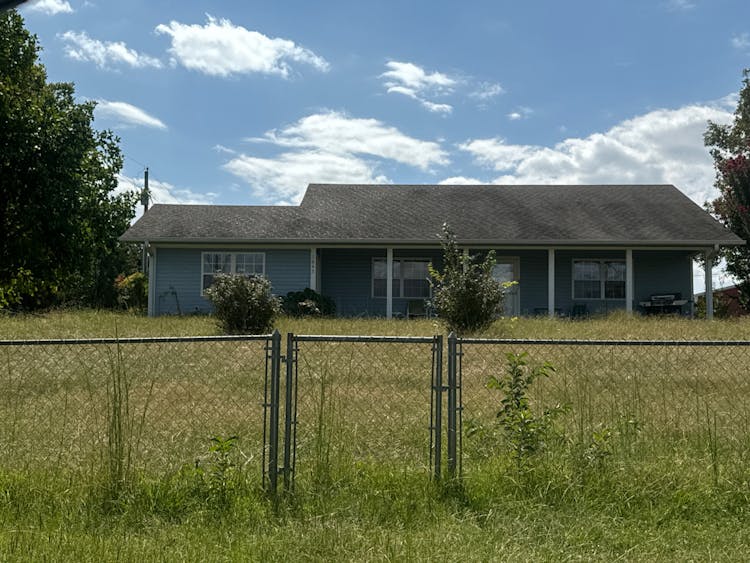 1043 Cr 3491 Clarksville, AR 72830, Johnson County