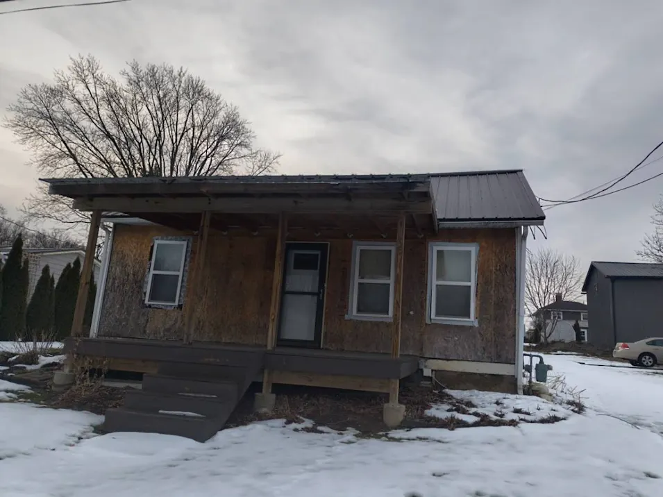 14 Bond St Lucas, OH 44843, Richland County