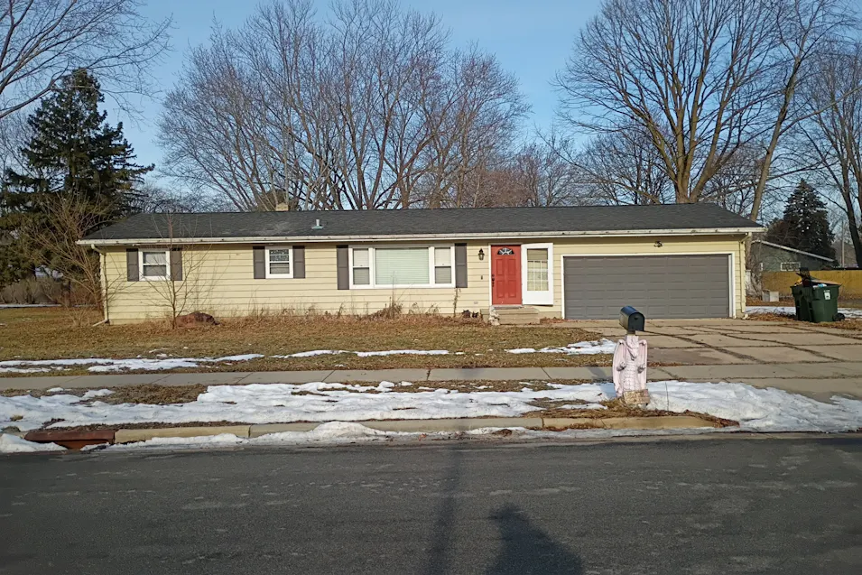 430 Woodview Dr Sun Prairie, WI 53590, Dane County