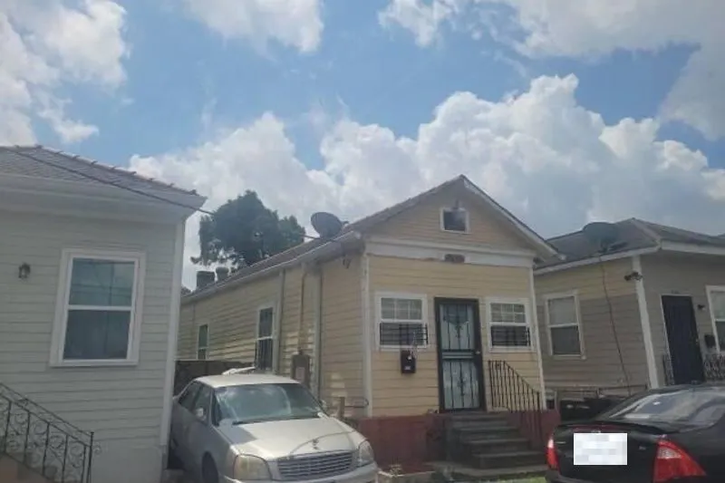 Rocheblave St, New Orleans, LA 70119 #1