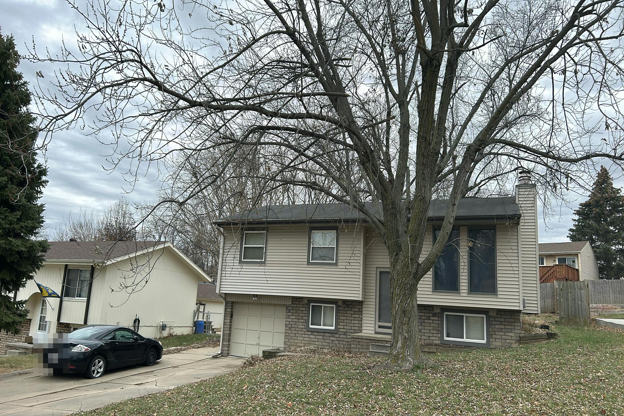 Birchwood Ave, Omaha, NE 68137
