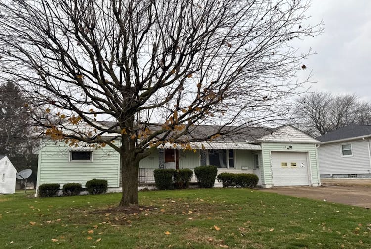 345 Morgan St Barberton, OH 44203, Summit County