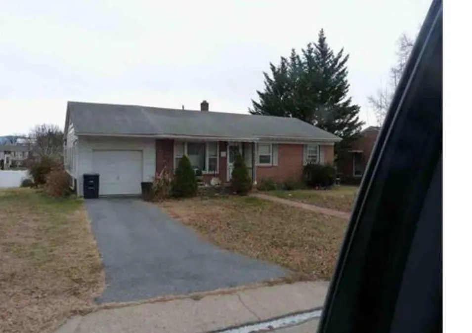 834 Stuart St Harrisonburg, VA 22802, Harrisonburg City County