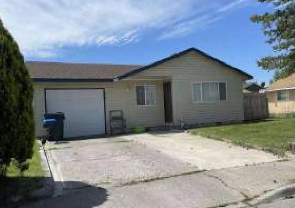 562 E Reeder Drive Hermiston, OR 97838, Umatilla County