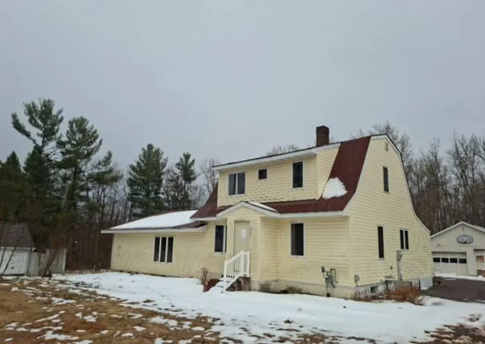 1004 Folz Blvd Moose Lake, MN 55767, Carlton County