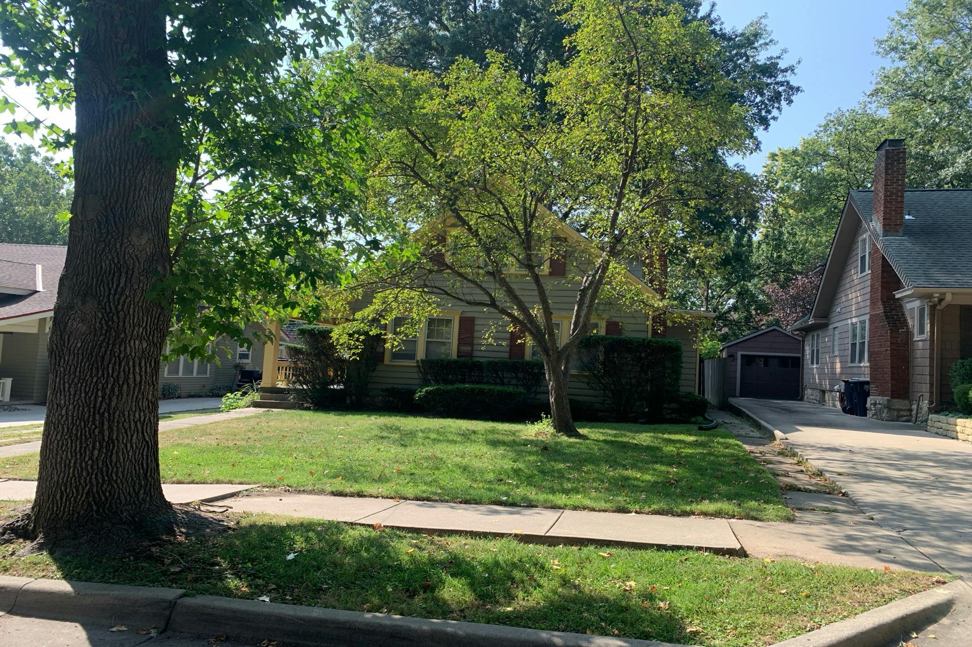 65th Ter, Kansas City, MO 64113