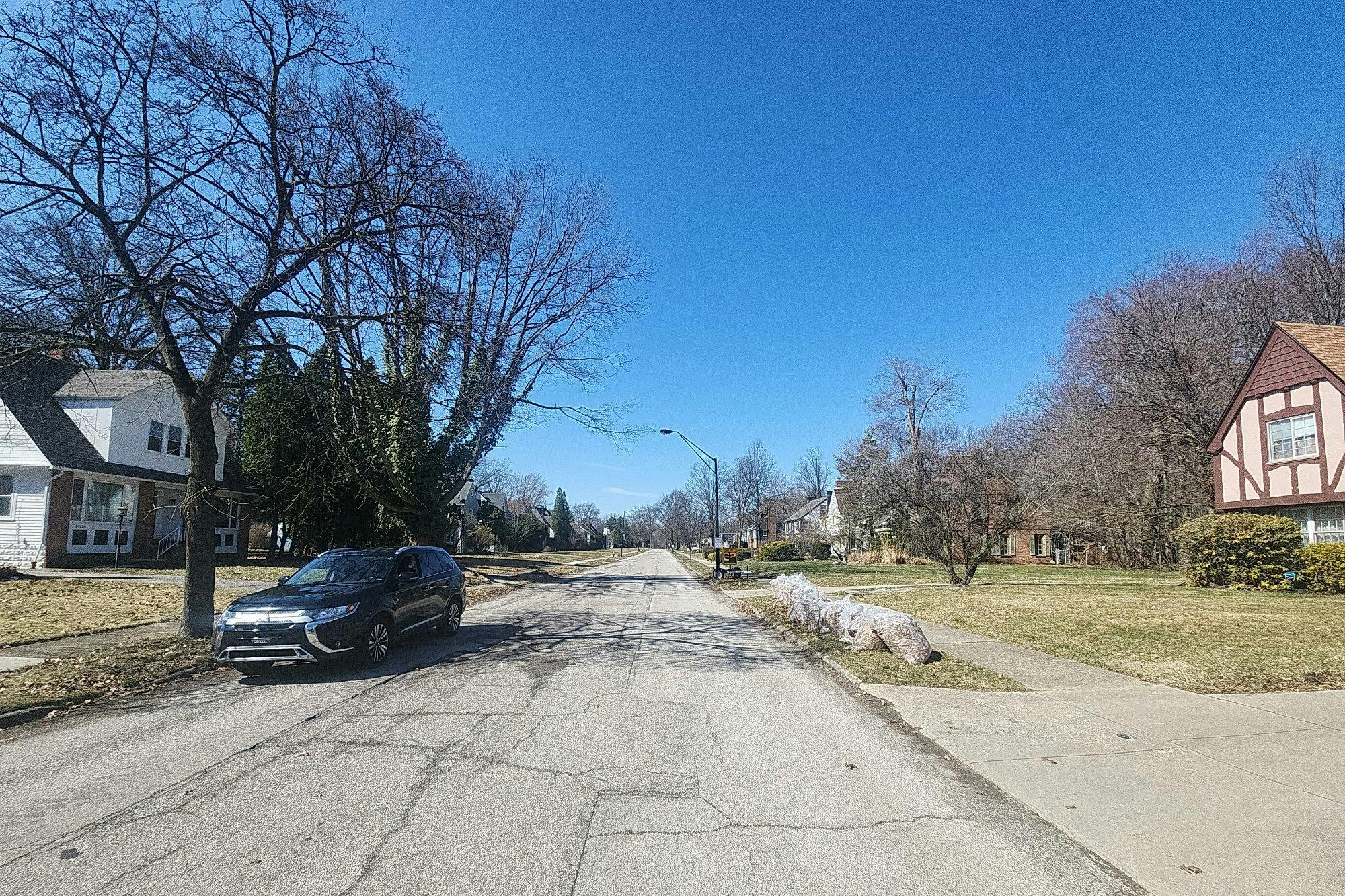 Glynn Rd, Cleveland, OH 44112