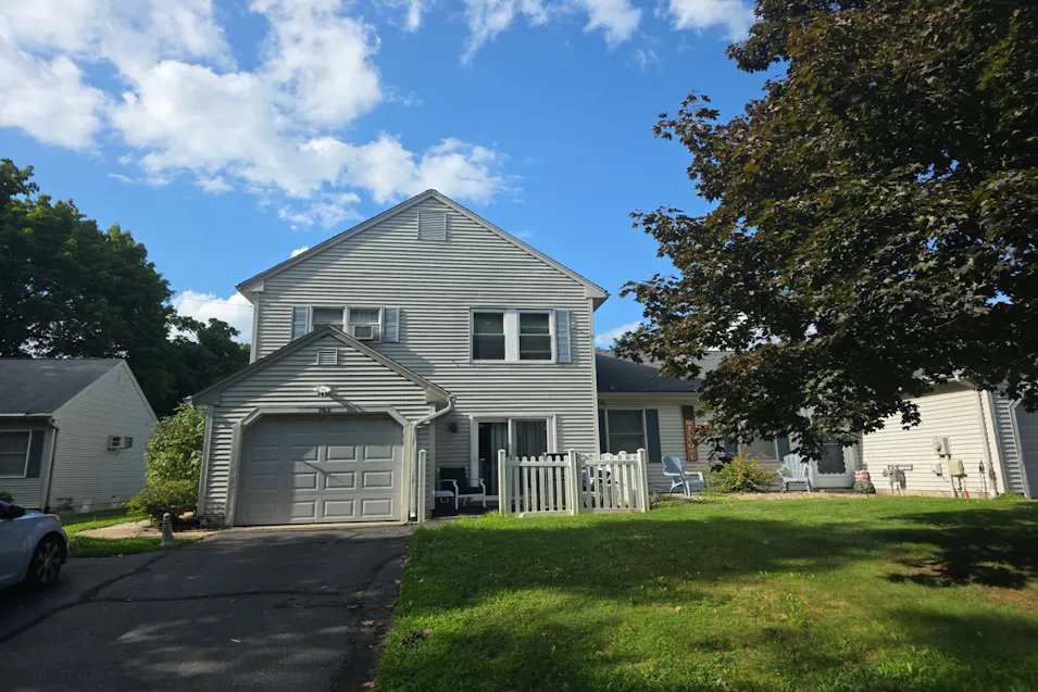 761 Lydall Street Manchester, CT 06042, Hartford County
