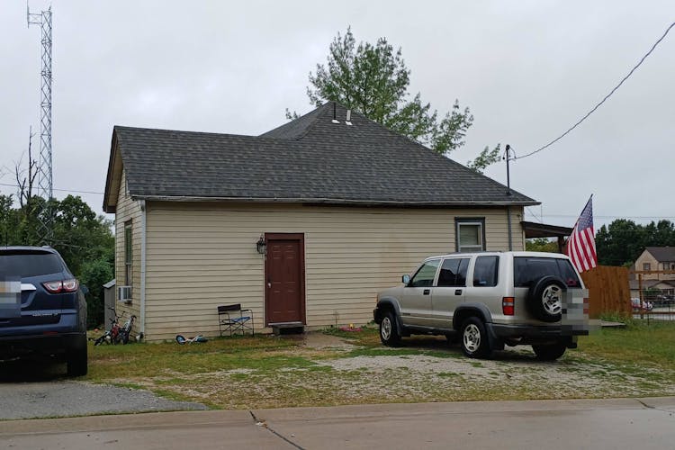 106 Oaklawn Ave Warrenton, MO 63383, Warren County