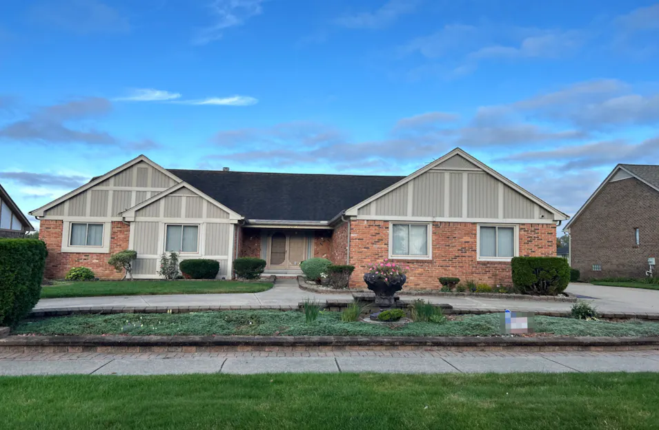 51173 Sandshores Dr Shelby Township, MI 48316-3838, Macomb County