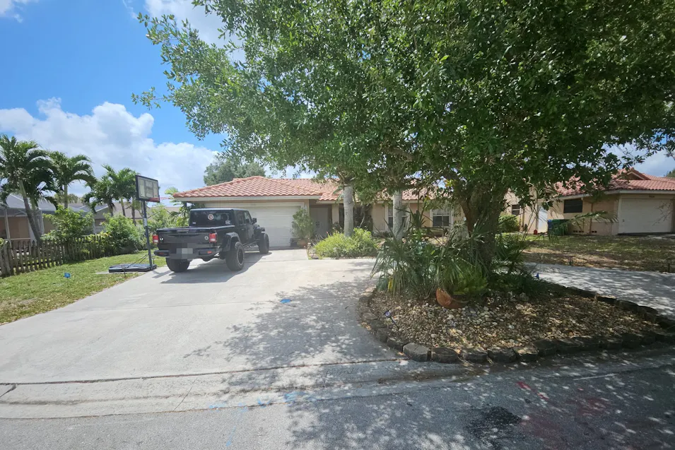 9600 NW 25th Ct Coral Springs, FL 33065, Broward County