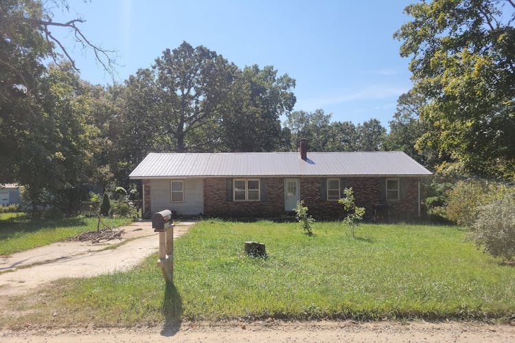 852 County Road 1280 West Plains, MO 65775, Howell County