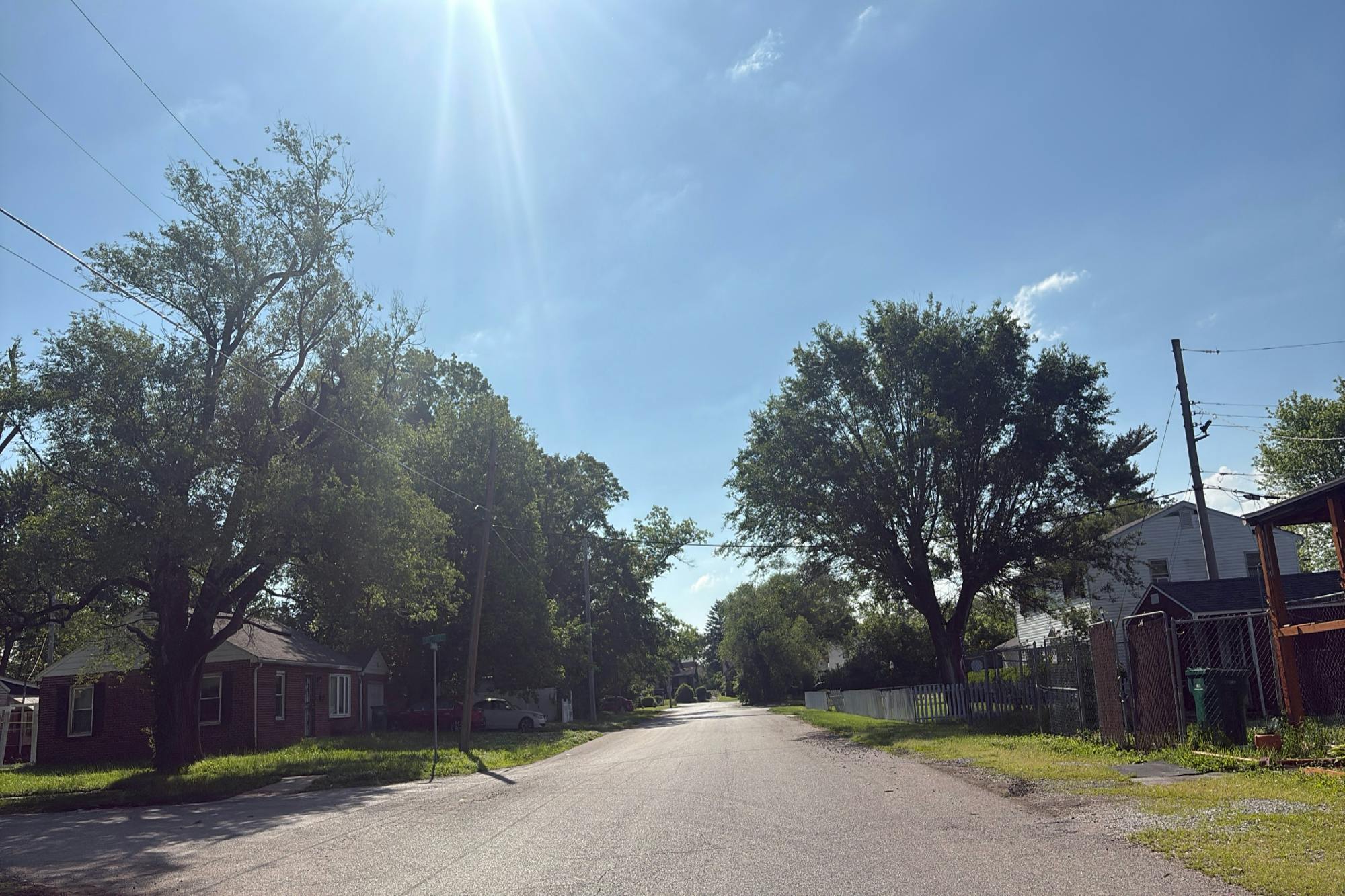 Alhambra Ct, East Saint Louis, IL 62205