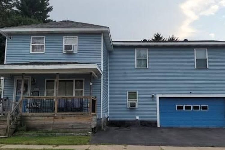 212 Duer Street Oswego, NY 13126, Oswego County