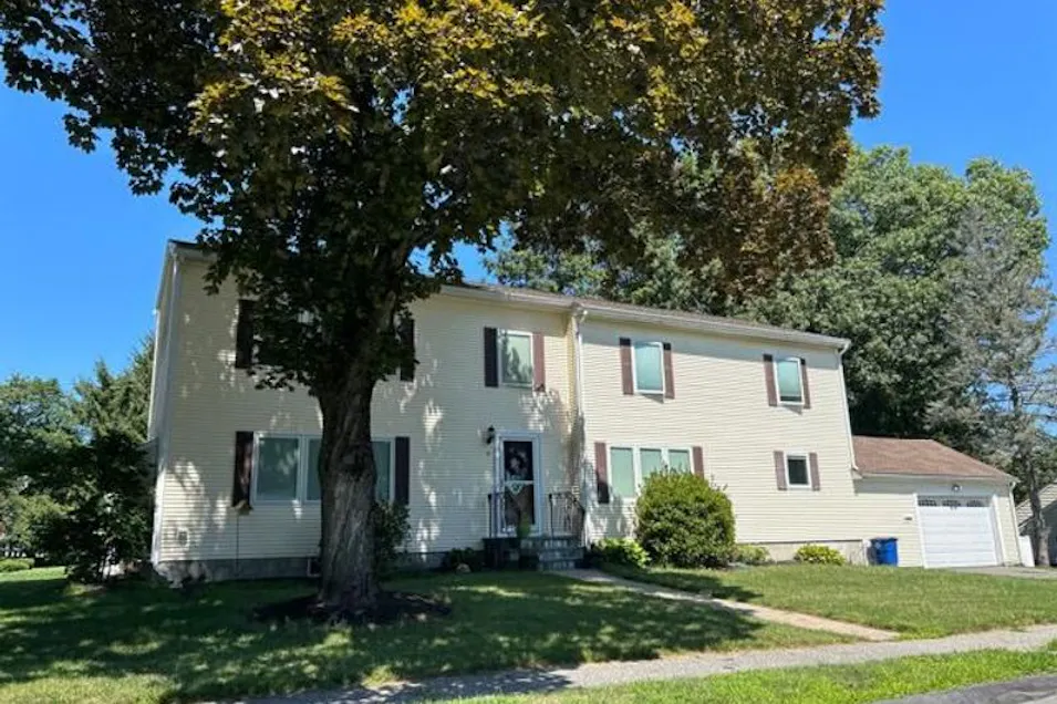 5 Elliot Road Lynnfield, MA 01940, Essex County