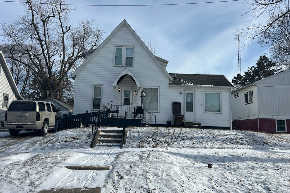 831 S 17th Ave Freeport, IL 61032, Stephenson County