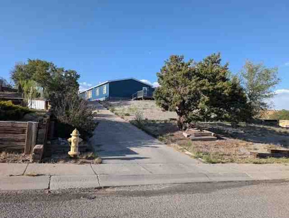 2735 Foothills Ave Gallup, NM 87301, McKinley County