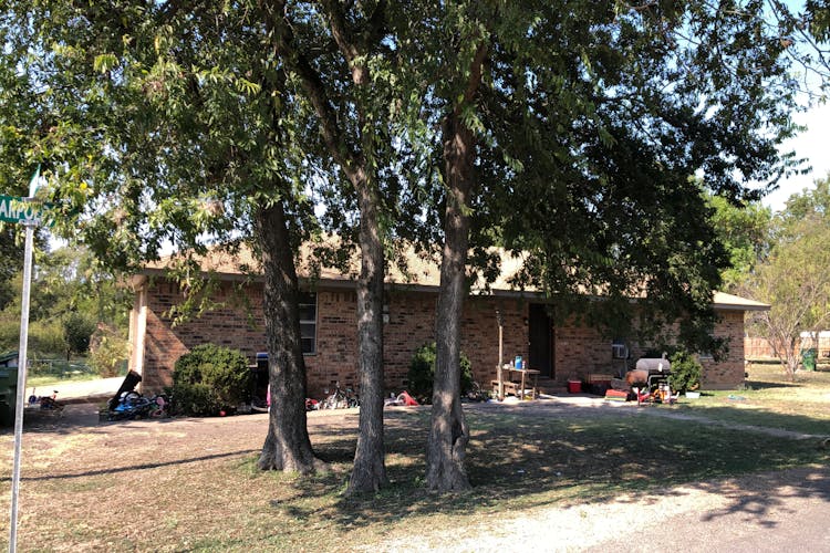 325 S Harpold St Italy, TX 76651, Ellis County