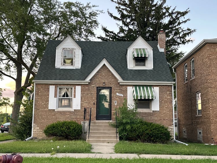 1156 West 102nd Street Chicago, IL 60643, Cook County