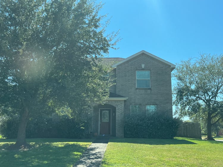 679 Park View Ln League City, TX 77573, Galveston County