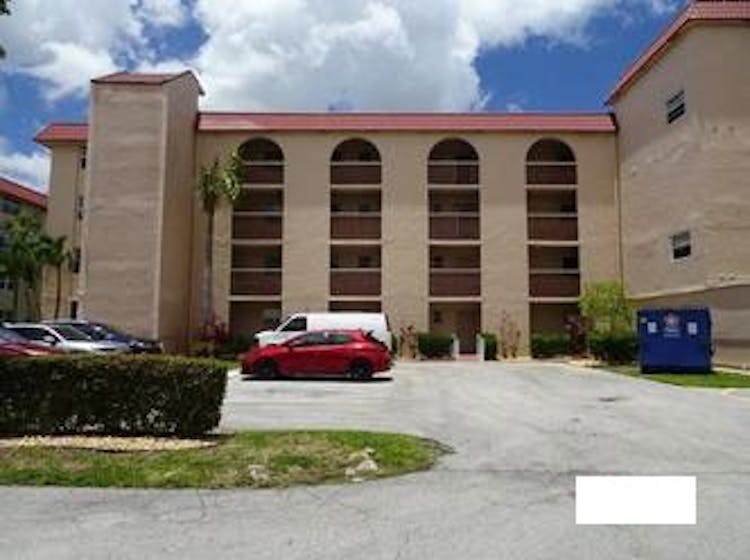 3251 Holiday Springs Blvd #401 Margate, FL 33063, Broward County