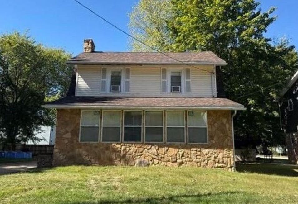 1112 Pickford Ave Akron, OH 44320, Summit County