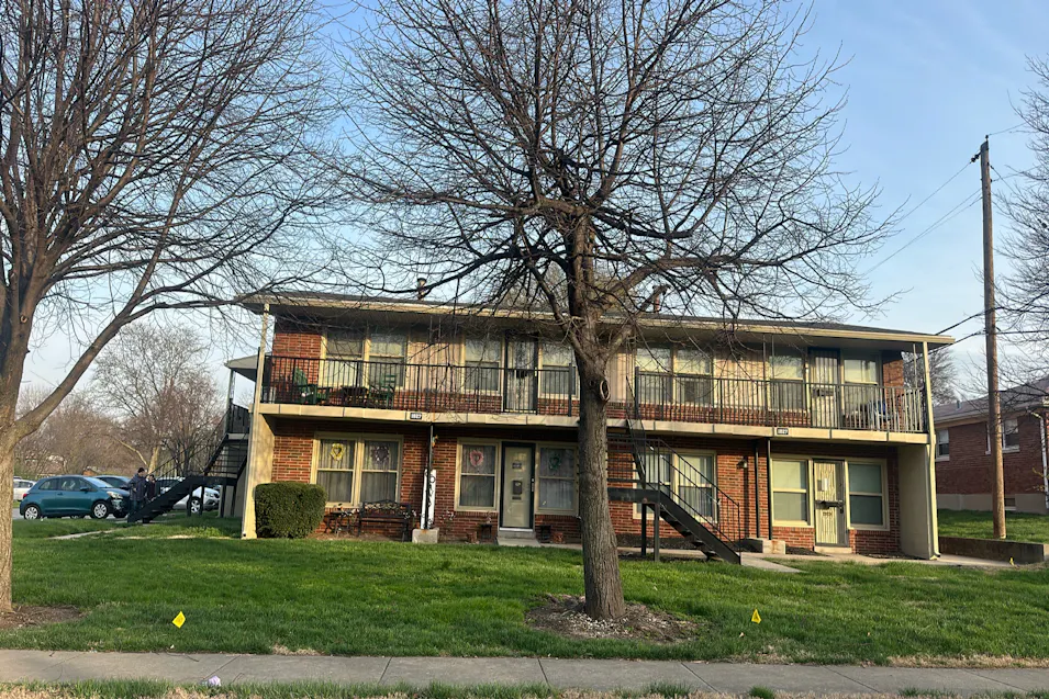 1827 Bashford Manor Lane Louisville, KY 40219, Jefferson County